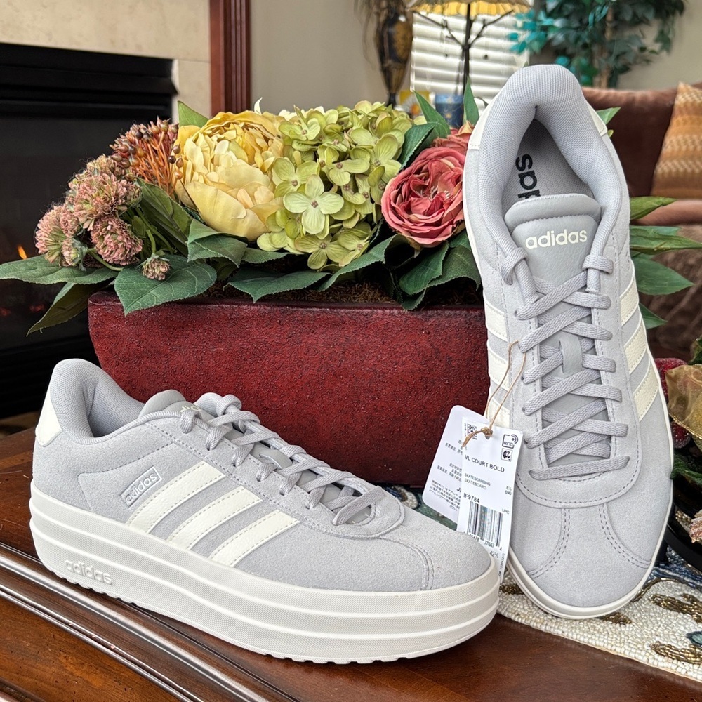 Brand New Adidas VL Court Bold Sneakers Lace Up Skateboarding Platform 3-Stripe - Picture 1 of 16